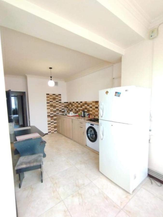 예레반 Large Apt Near Republic Square 아파트 외부 사진
